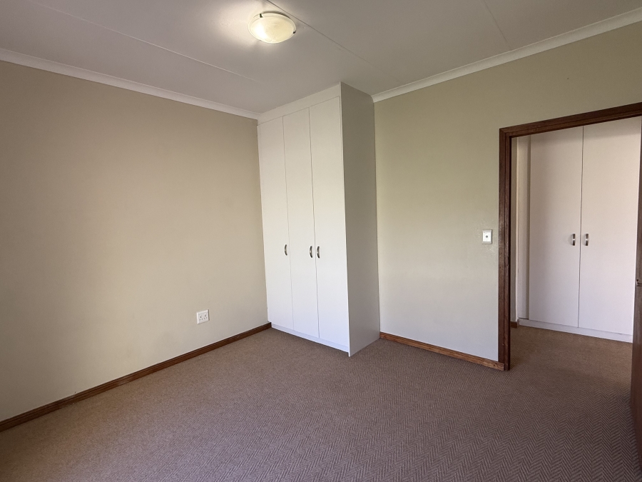 3 Bedroom Property for Sale in Sandbaai Western Cape